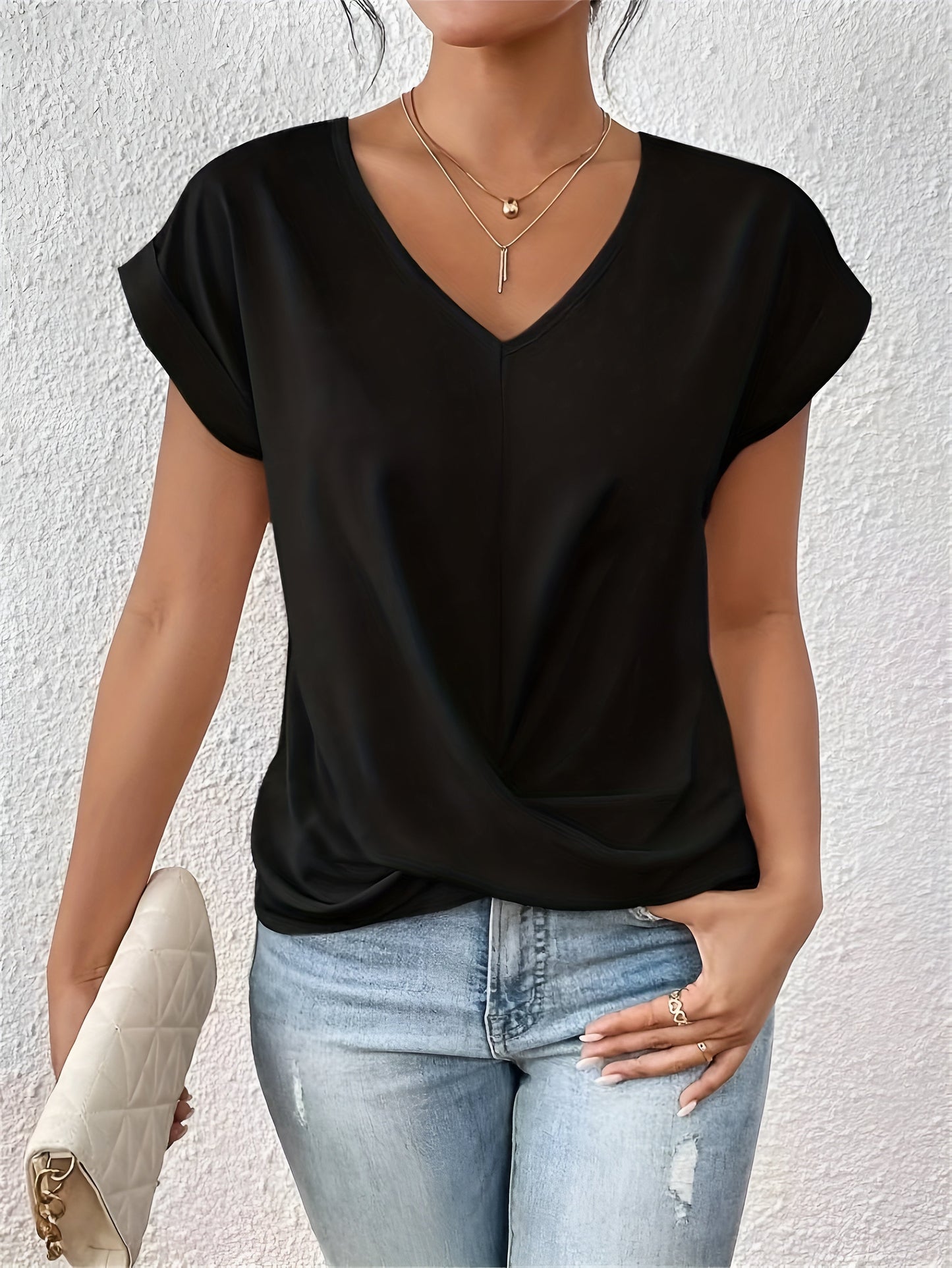 T-shirt col cœur | Confort moderne pour tous les jours