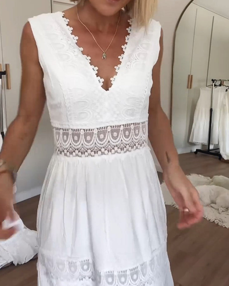 Iris | Robe Élégante À Encolure En V