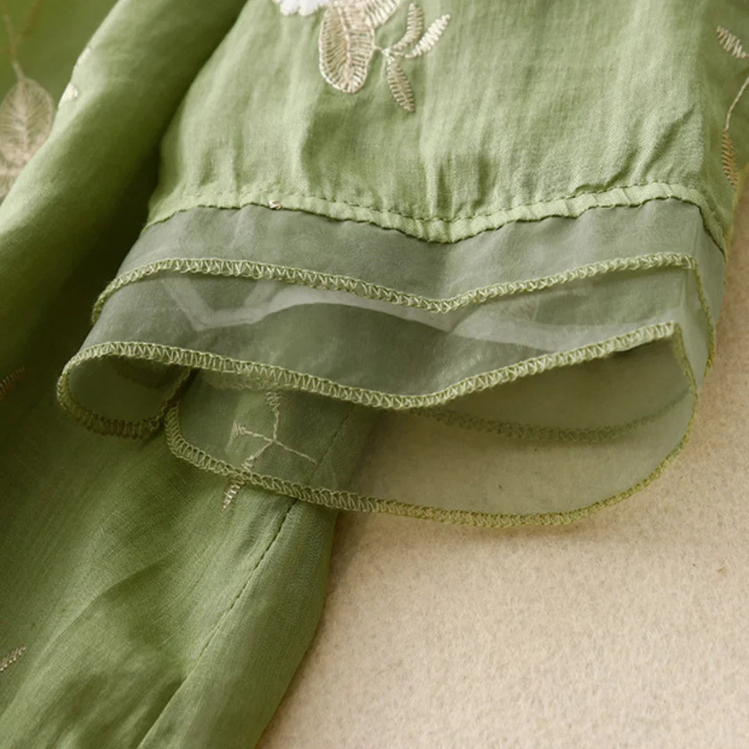 Isla | Blouse Brodée Légère