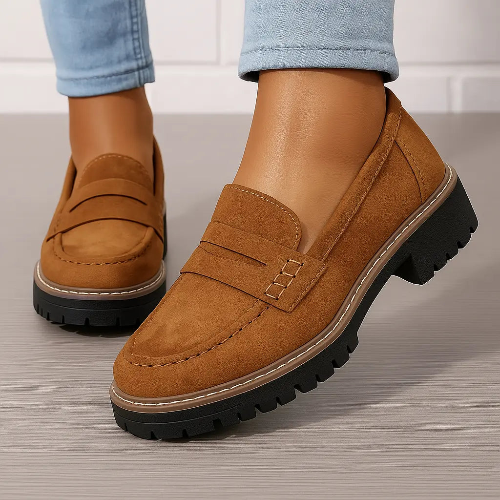 Nadia | Mocassins Intemporels En Daim