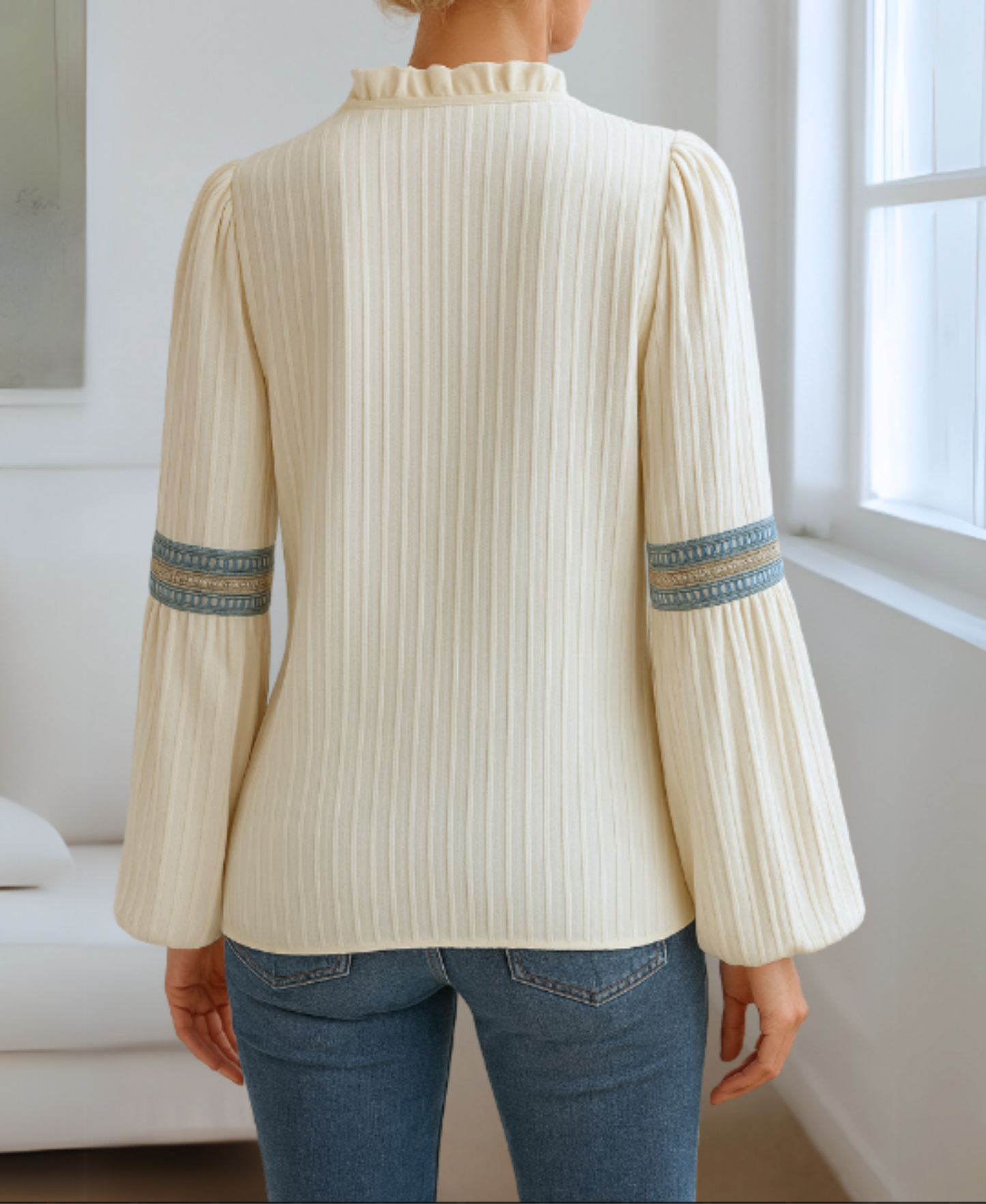 Vintage | Blouse Col En V Avec Broderies Élégantes