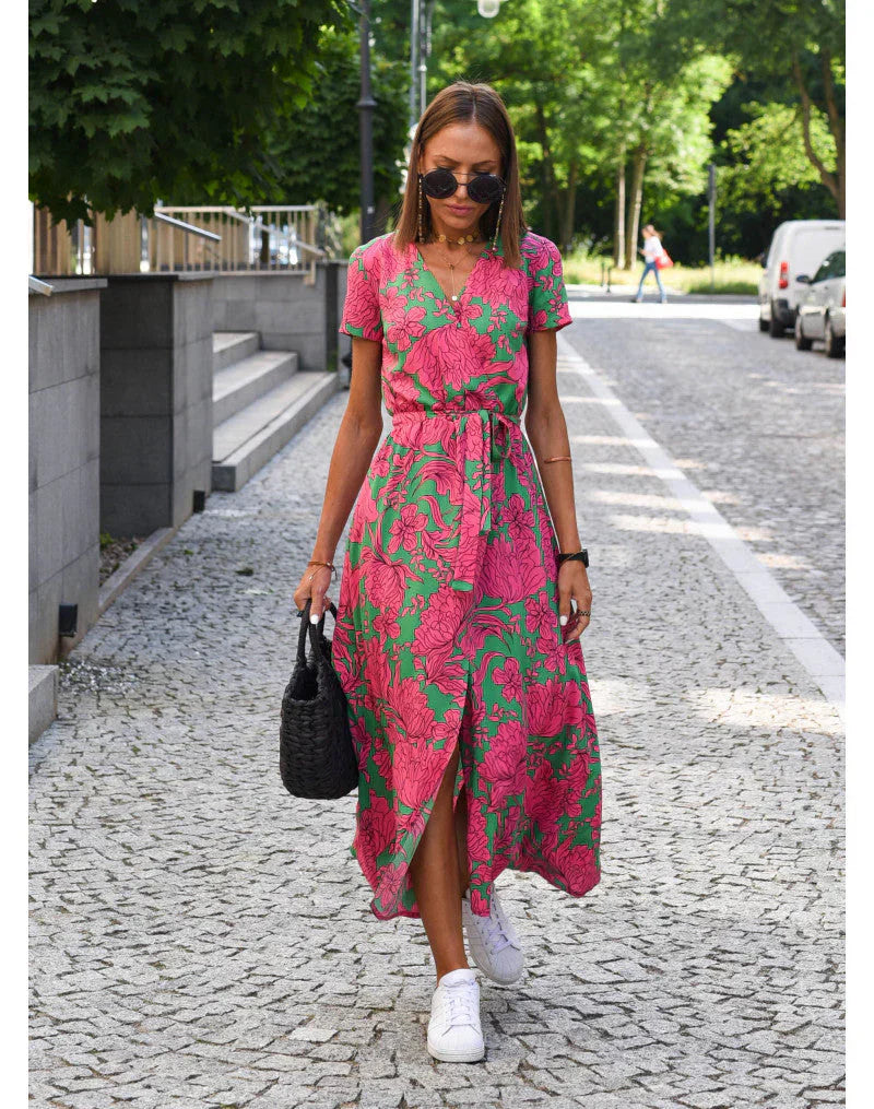 Suzanne | Robe élégante à col en V