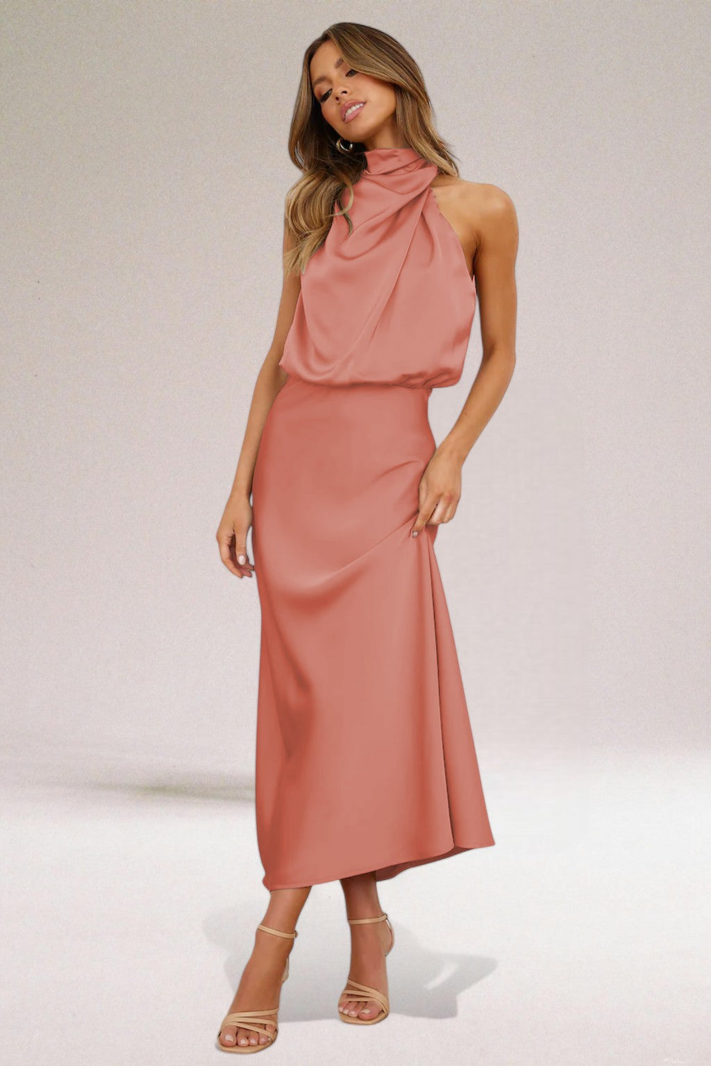 Lenoir | Robe glamour en satin avec licou