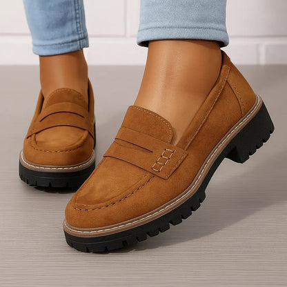 Nadia | Mocassins Intemporels En Daim