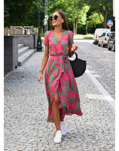 Suzanne | Robe élégante à col en V