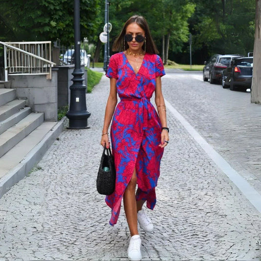 Suzanne | Robe élégante à col en V